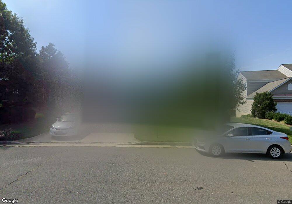 14914 Fruit Tree Ct, Woodbridge, VA 22193 - photo 1