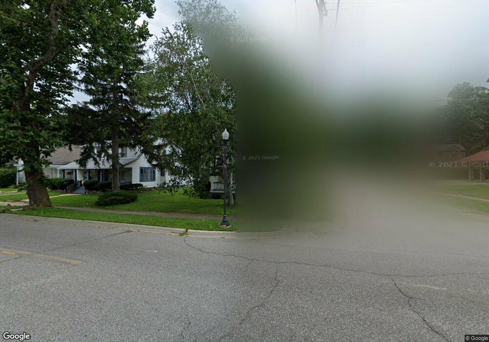 111 W Spring St, Vassar, MI 48768 - photo 1