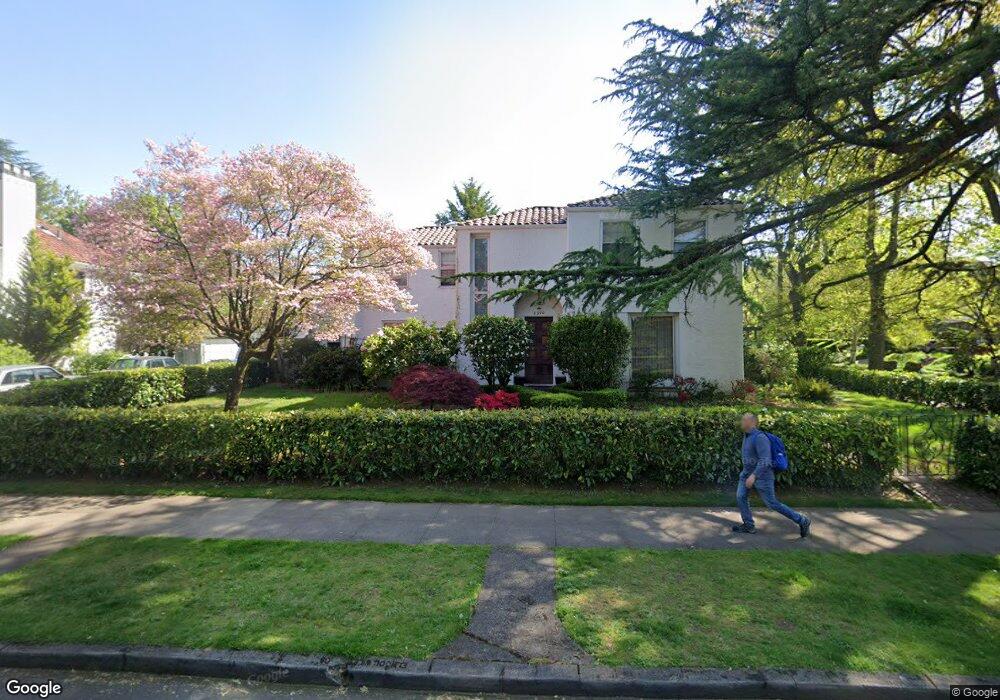 2300 NE Brazee St, Portland, OR 97212 - photo 1