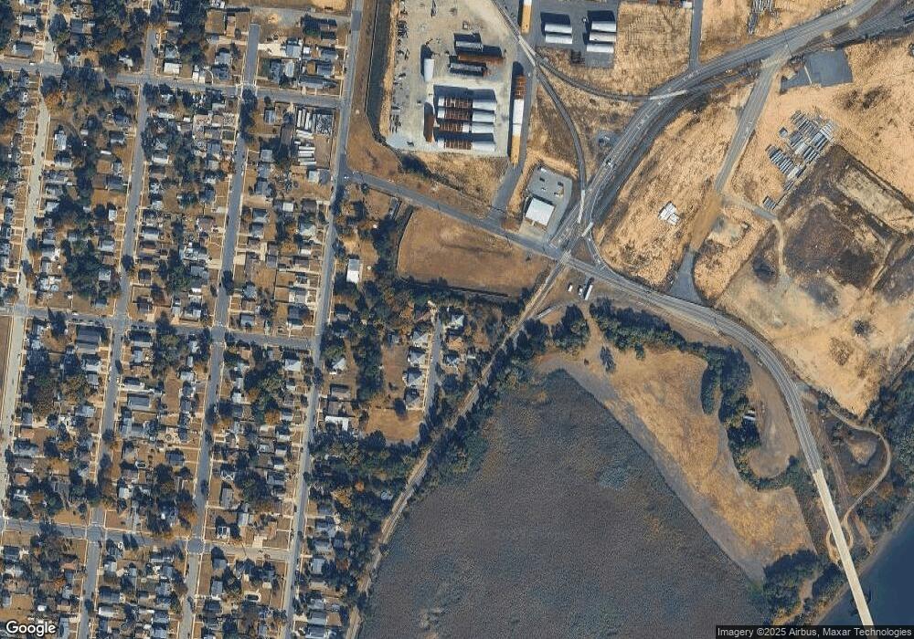 391 Dupont Ave, Paulsboro, NJ 08066 - photo 1