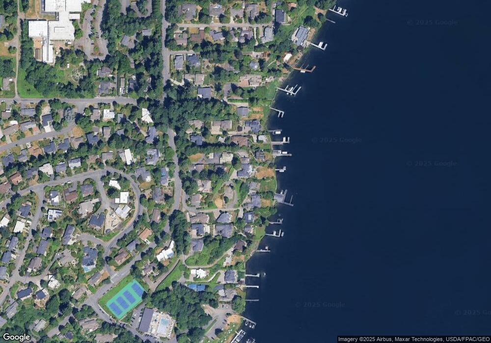 4036 E Mercer Way, Mercer Island, WA 98040 - photo 1