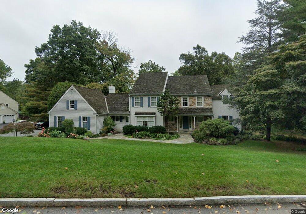 201 Ravenscliff Rd, Wayne, PA 19087 - photo 1