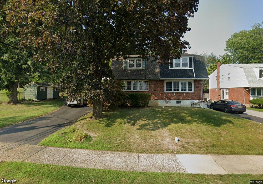 1577 Parklane Rd, Swarthmore, PA 19081 - photo 1