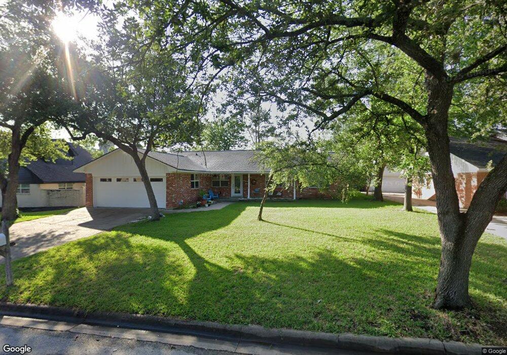 1216 King Arthur Cir, College Station, TX 77840 - photo 1