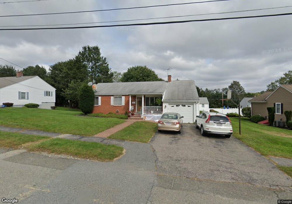 156 Circle Dr, Waltham, MA 02452 - photo 1