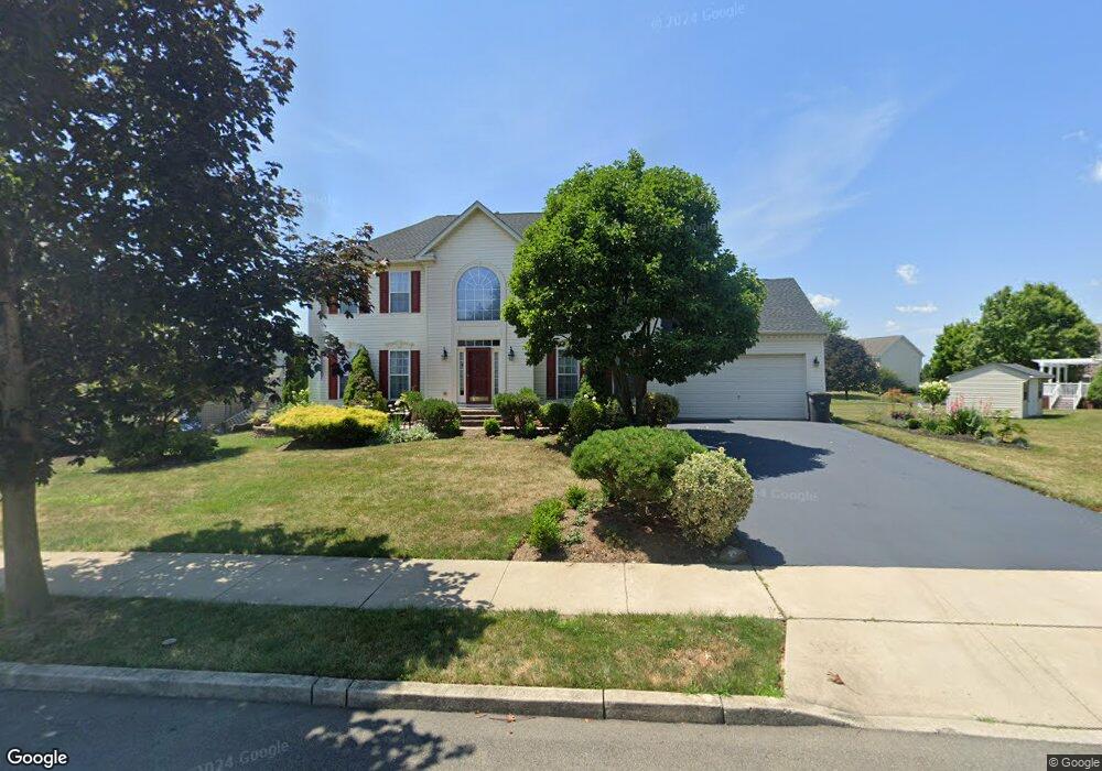 5897 Monocacy Dr, Bethlehem, PA 18017 - photo 1