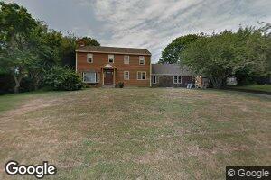 11 Baldwin Rd, Middletown, RI 02842