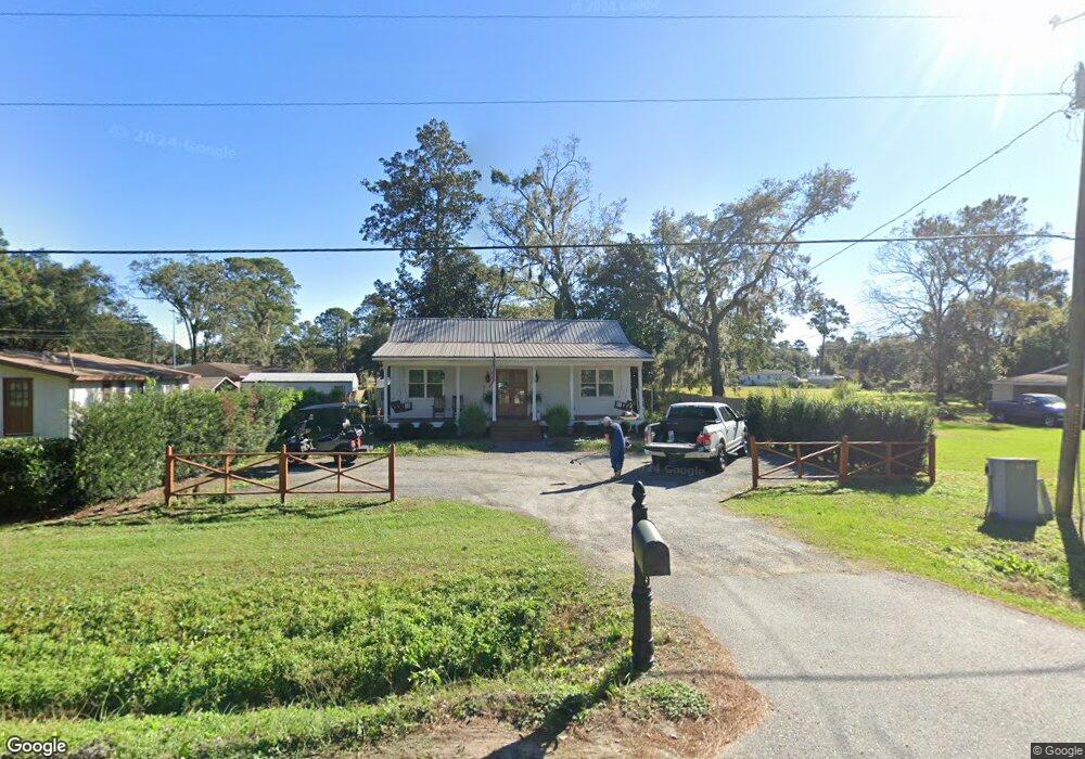 715 Ridge Rd, Darien, GA 31305 - photo 1