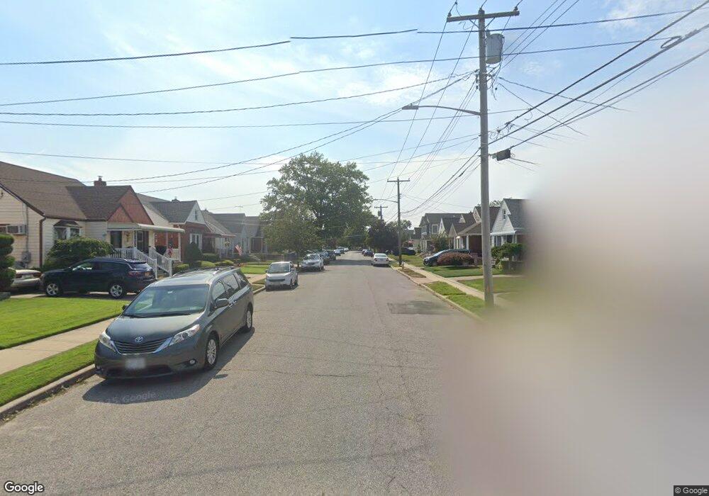 10 Mosefan St, Franklin Square, NY 11010 - photo 1