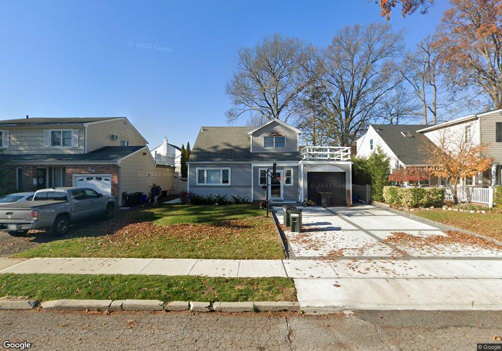 22 Fordham St, Valley Stream, NY 11581 - photo 1