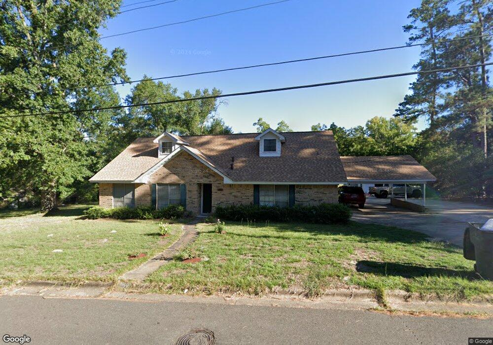 900 Spring Valley Dr, Nacogdoches, TX 75964 - photo 1