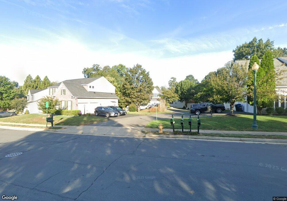 10090 Tummel Falls Dr, Bristow, VA 20136 - photo 1