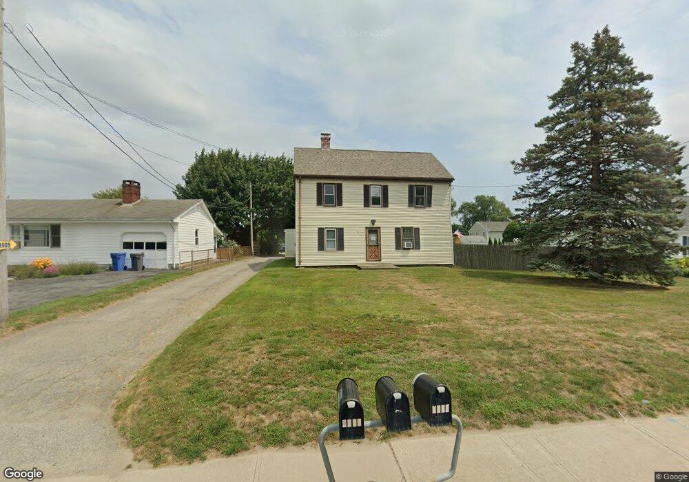 1607 W Main Rd, Middletown, RI 02842 - photo 1