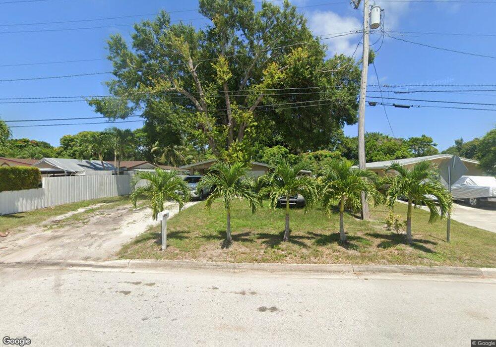 2014 S 11th St, Fort Pierce, FL 34950 - photo 1
