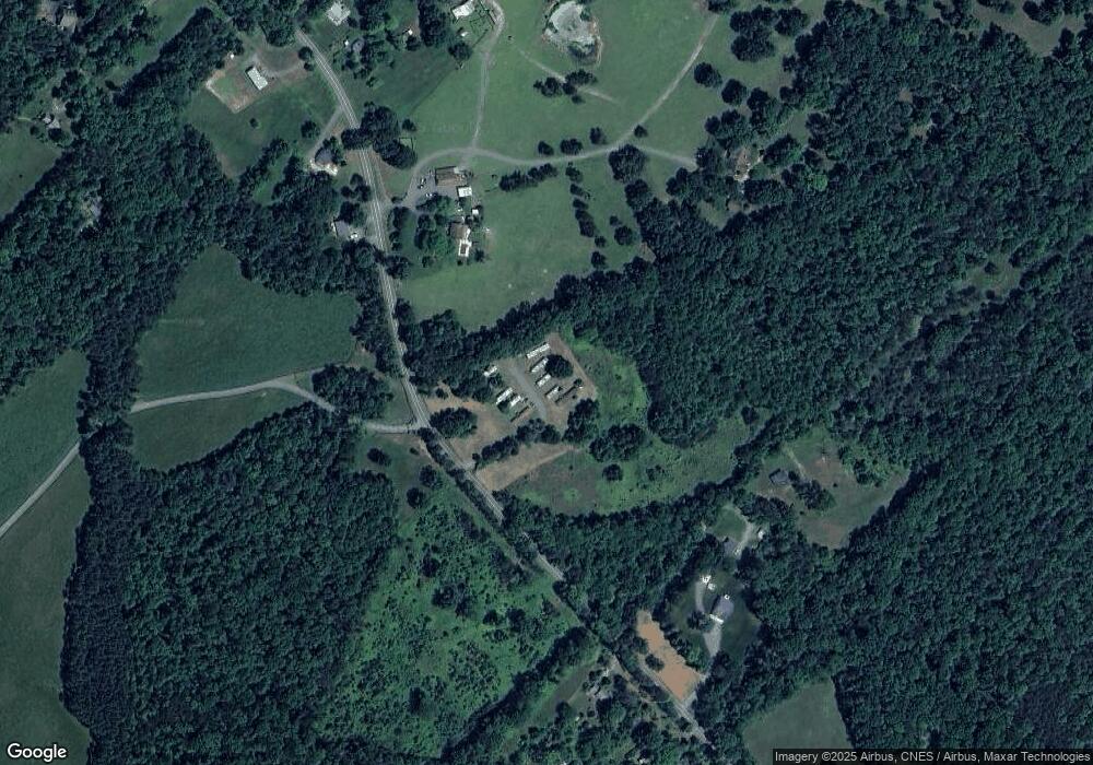 2421 Wells Ct, Charlottesville, VA 22902 - photo 1