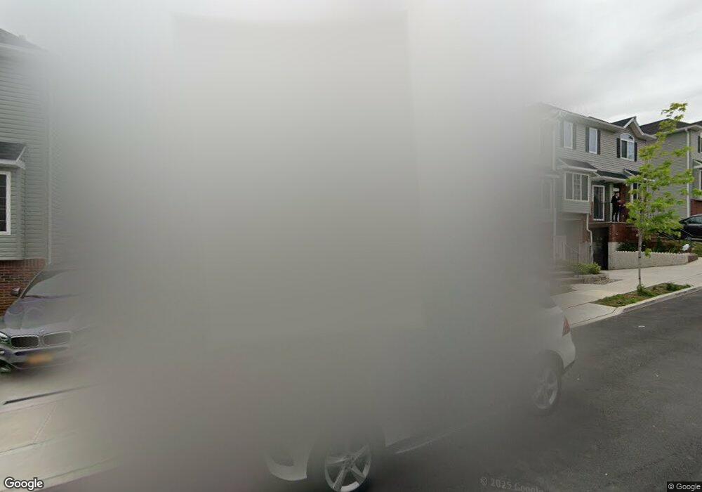 77-106 Burgundy Loop, Staten Island, NY 10304 - photo 1