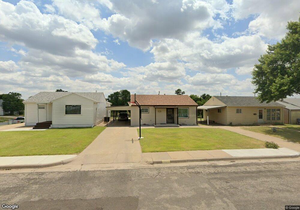 325 Chase Ave, Wakeeney, KS 67672 - photo 1