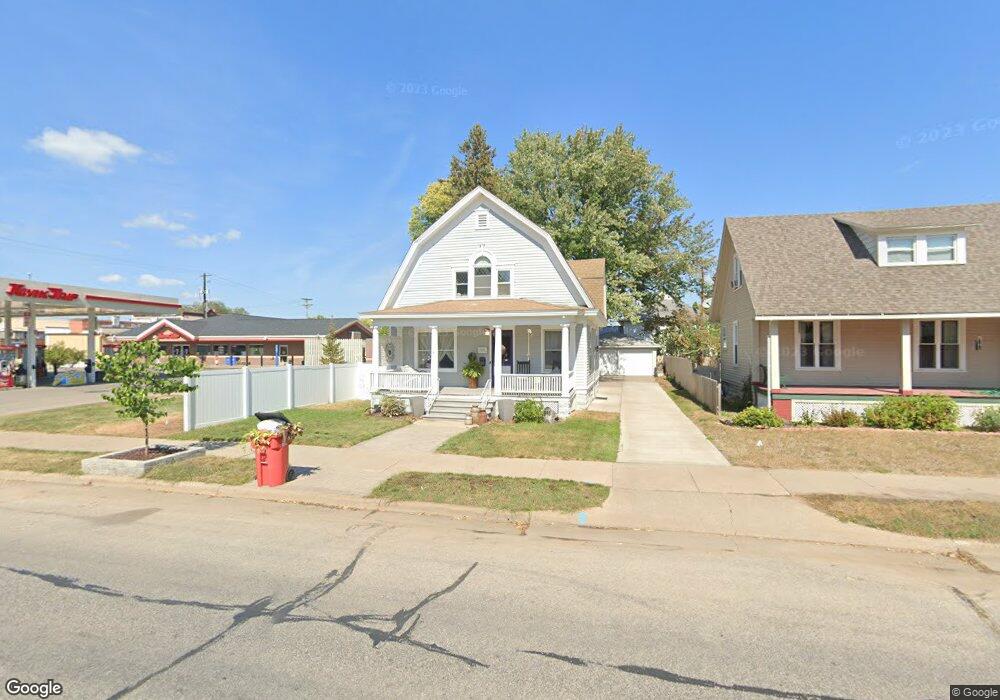 848 W Broadway St, Winona, MN 55987 - photo 1