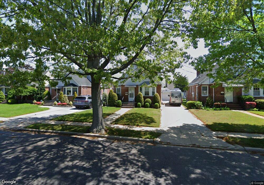 133 Semton Blvd, Franklin Square, NY 11010 - photo 1