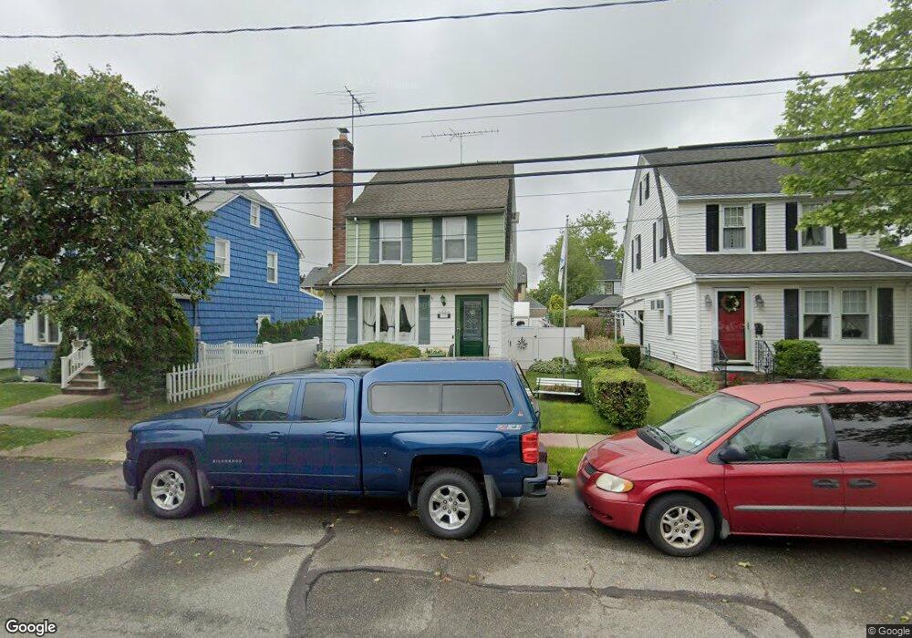 234 Park Ave, Williston Park, NY 11596 - photo 1