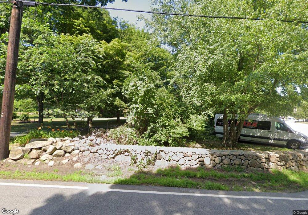 555 Chestnut St, Ashland, MA 01721 - photo 1