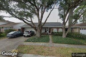 840 Oakwood Dr, Gretna, LA 70056