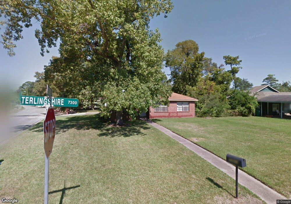 7301 Sterlingshire St, Houston, TX 77016 - photo 1