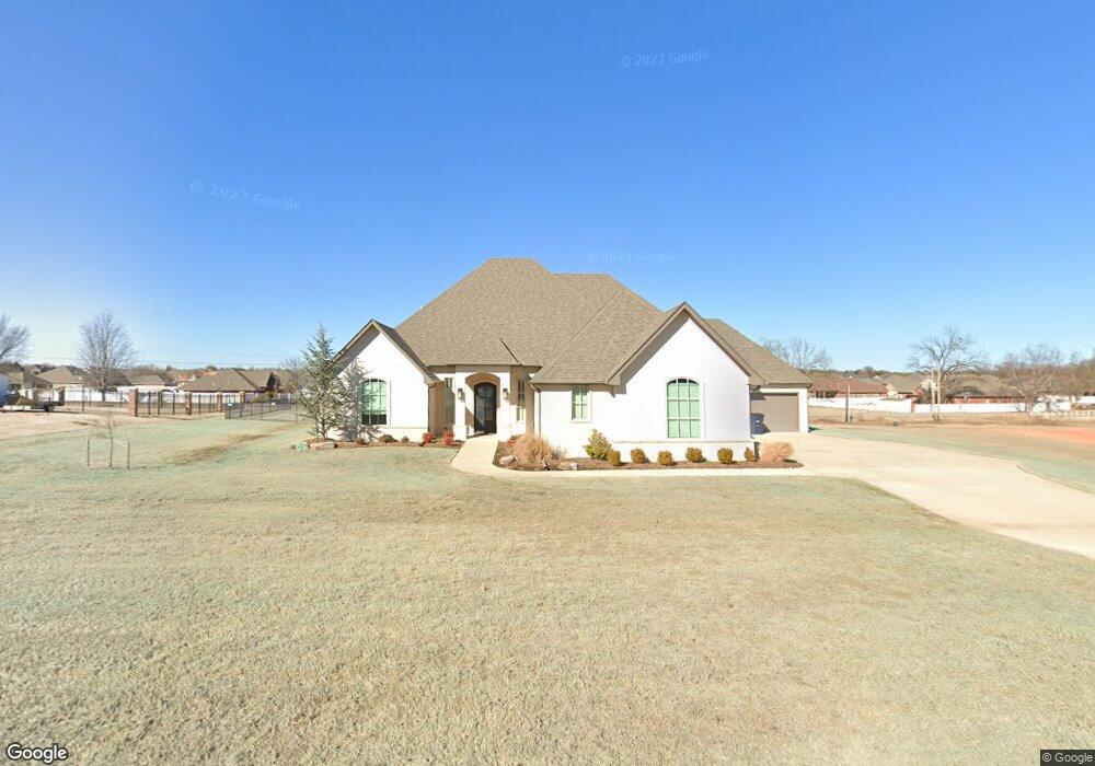 2504 Winged Foot Way, Shawnee, OK 74801 - photo 1