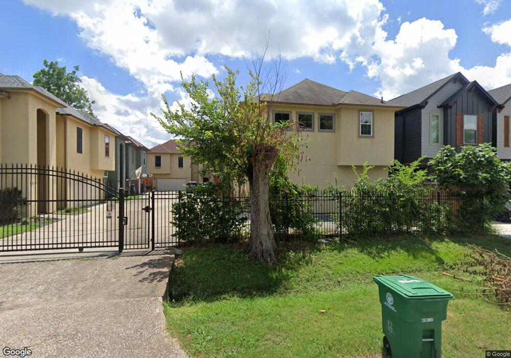 9003 Laverne Park Ln, Houston, TX 77080 - photo 1