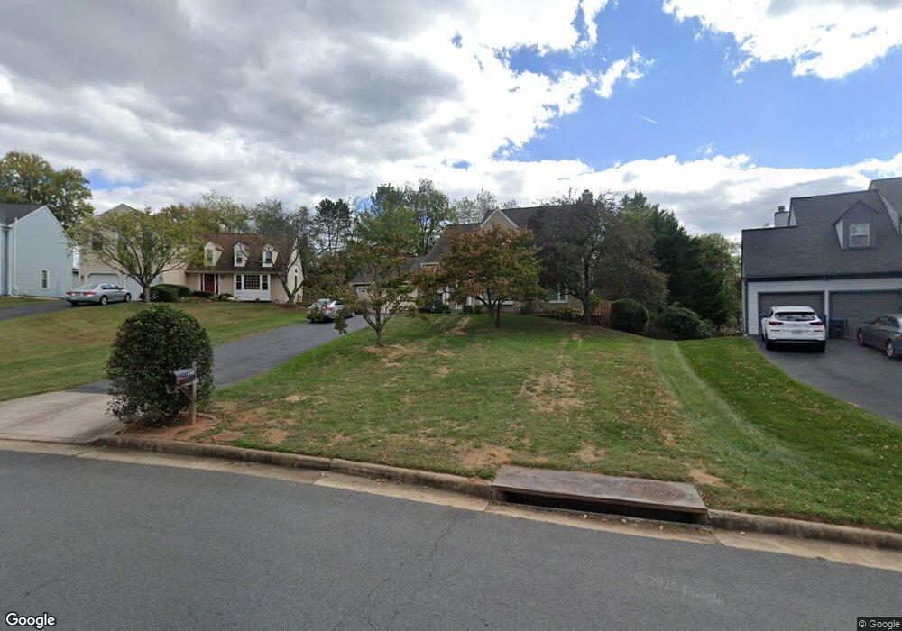 3024 Emerald Chase Dr, Herndon, VA 20171 - photo 1