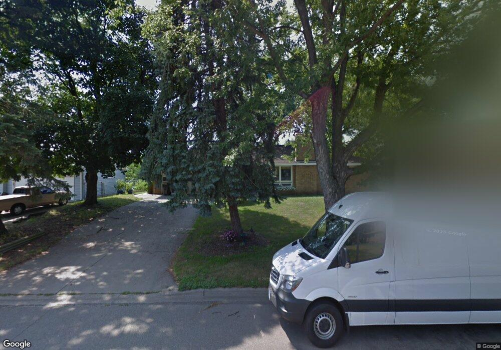 8916 Girard Ave S, Bloomington, MN 55420 - photo 1