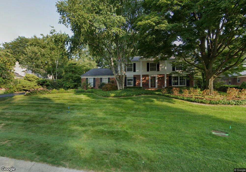 5115 Mohr Valley Ln, Bloomfield Hills, MI 48304 - photo 1
