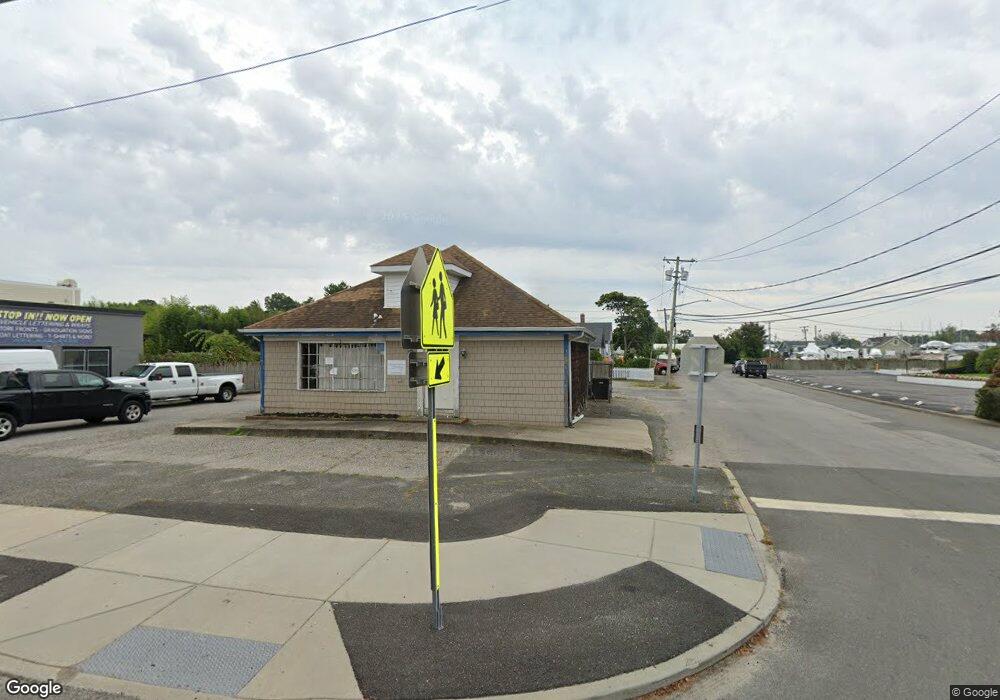 176 Main St, Islip, NY 11751 - photo 1