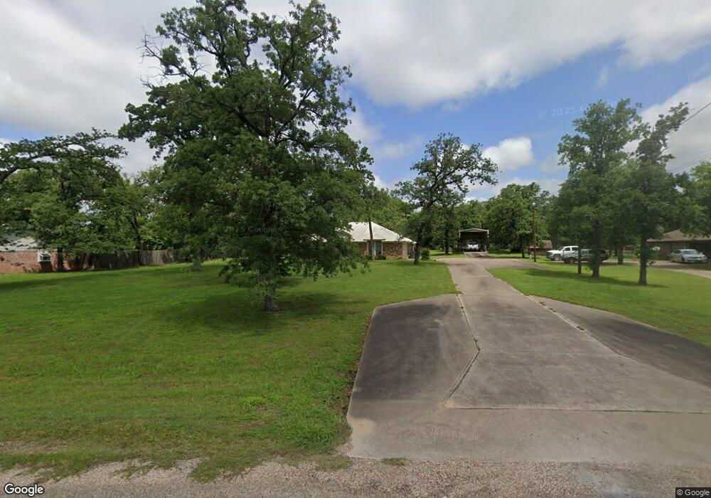 907 Barry Ln, Cleburne, TX 76031 - photo 1