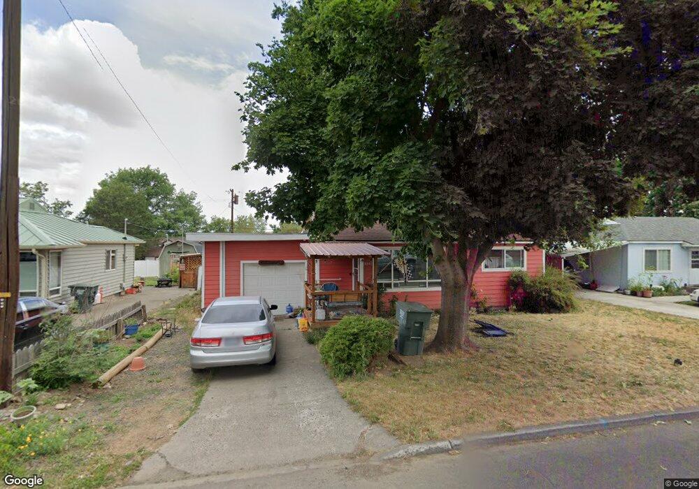 3041 SW Isaac Ave, Pendleton, OR 97801 - photo 1