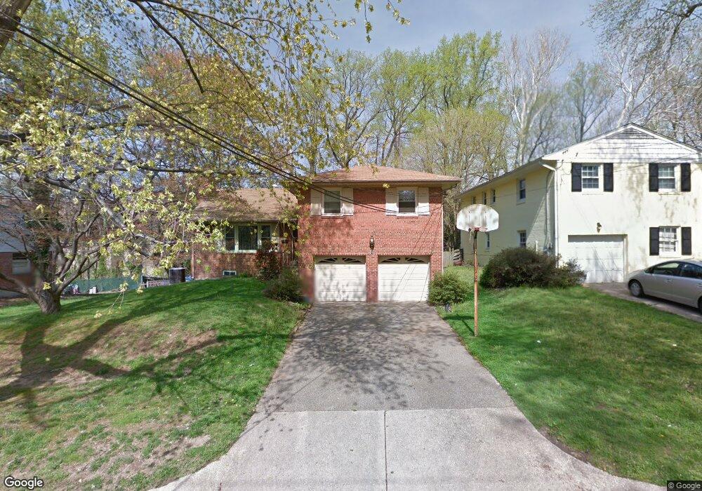 3521 Glenmoor Dr, Chevy Chase, MD 20815 - photo 1