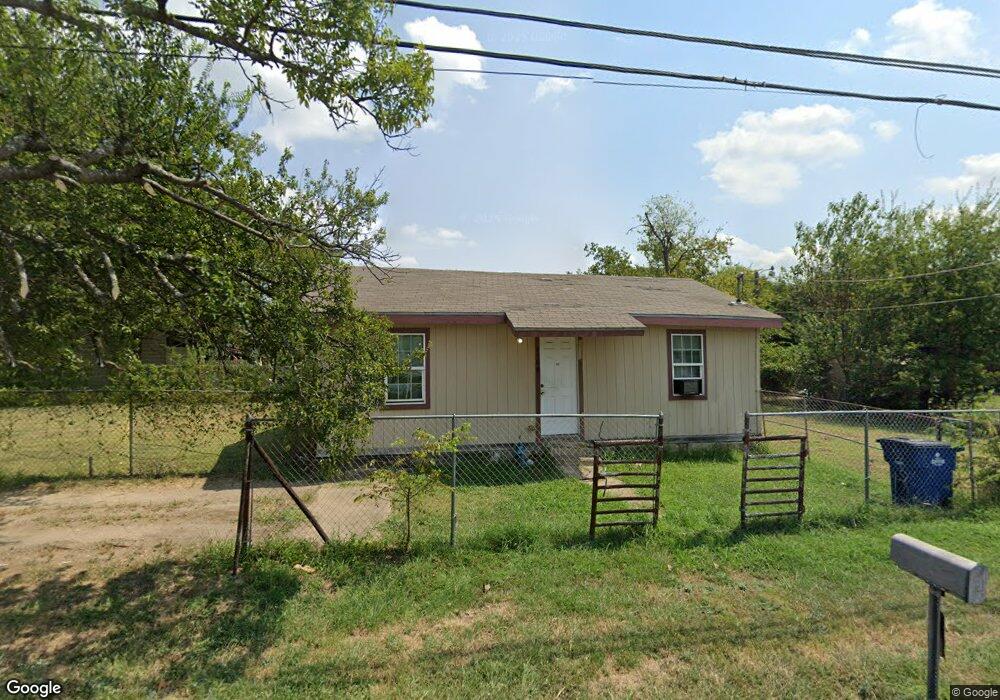 1506 N Kaufman St, Ennis, TX 75119 - photo 1