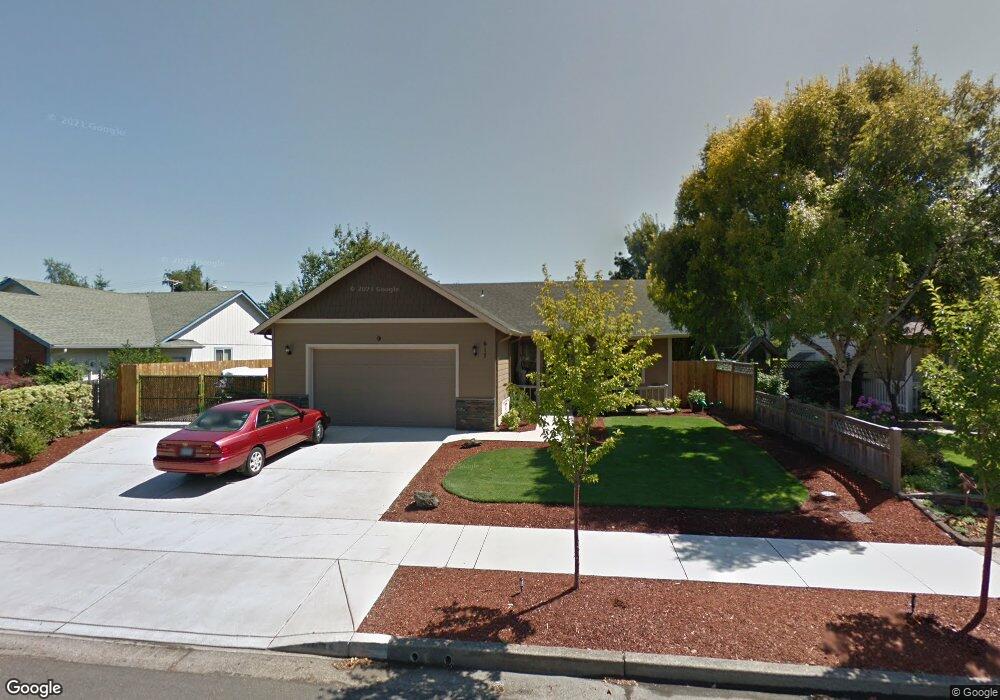 617 68th Place, Springfield, OR 97478 - photo 1