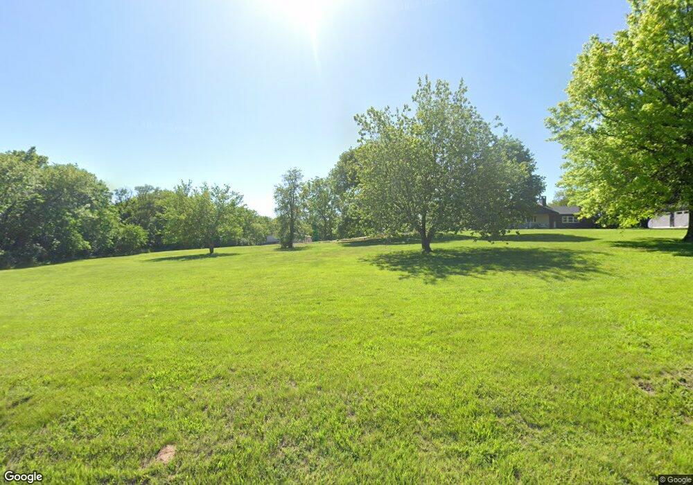 3405 SW Indian Hills Rd, Topeka, KS 66614 - photo 1