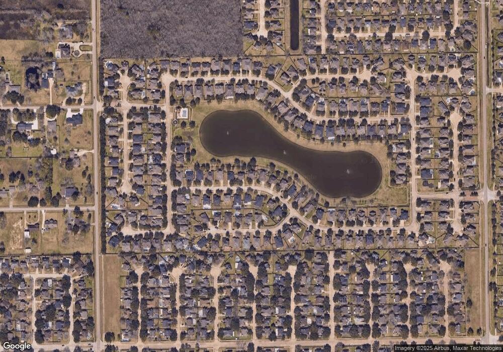 4801 Lakefront Terrace Dr, Pearland, TX 77584 - photo 1