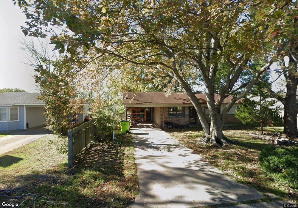 1805 N Lowe St, Stuttgart, AR 72160 - photo 1