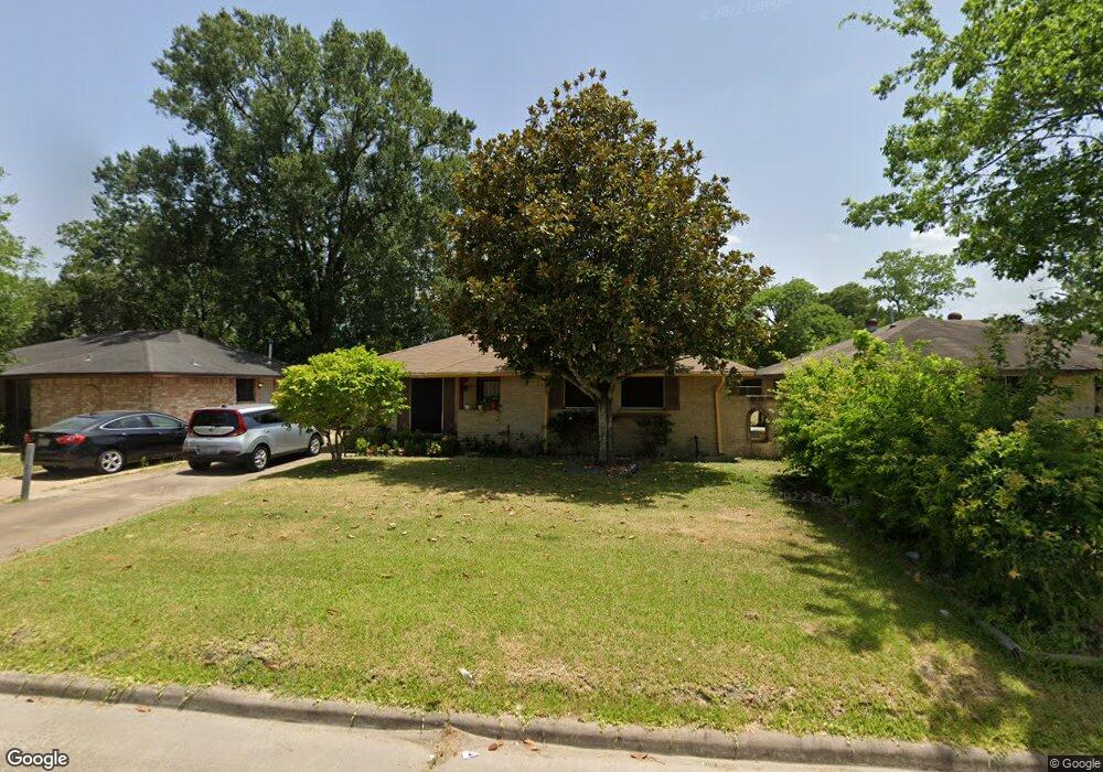 851 Ellington St, Houston, TX 77088 - photo 1