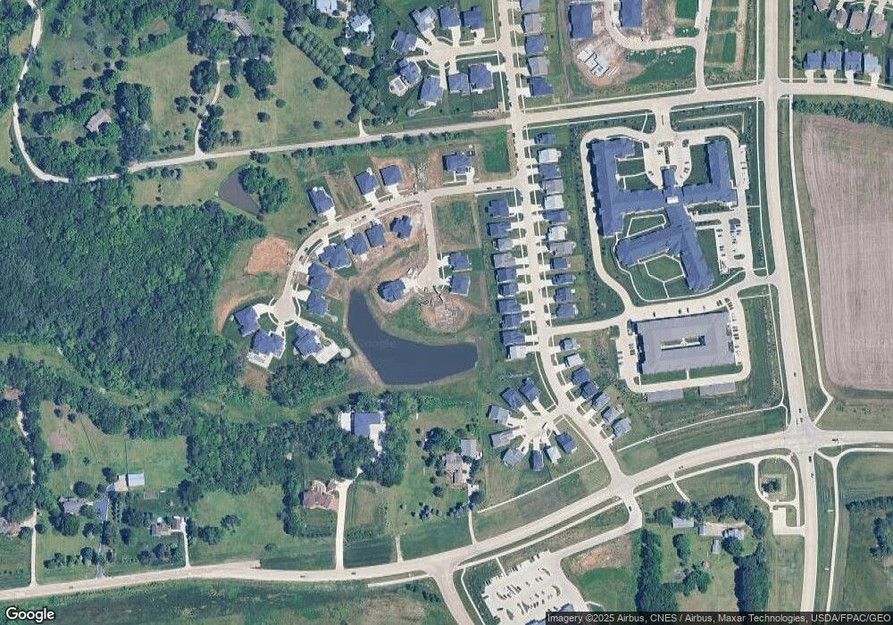 372 S Cedar Ridge Cove, West Des Moines, IA 50266 - photo 1