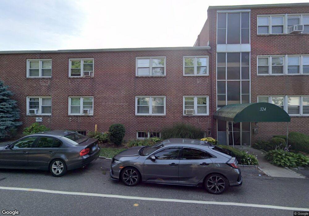 324 Strawberry Hill Ave unit B208, Norwalk, CT 06851 - photo 1