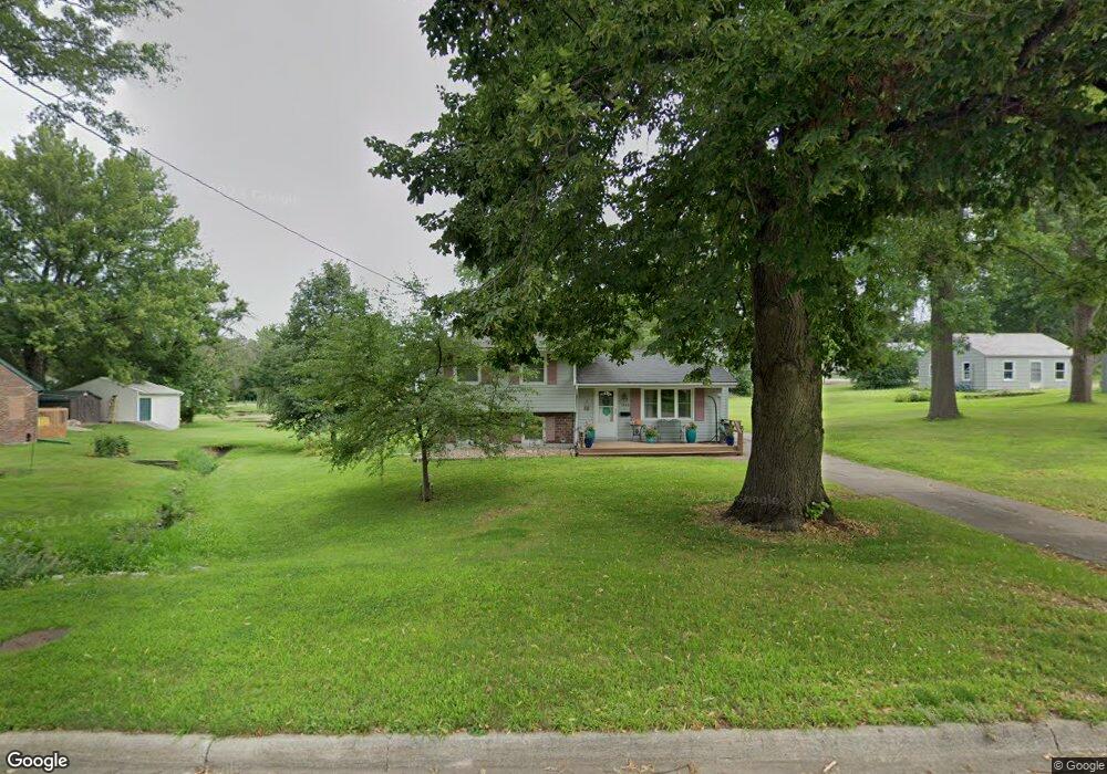 1805 Highview Dr, Des Moines, IA 50315 - photo 1