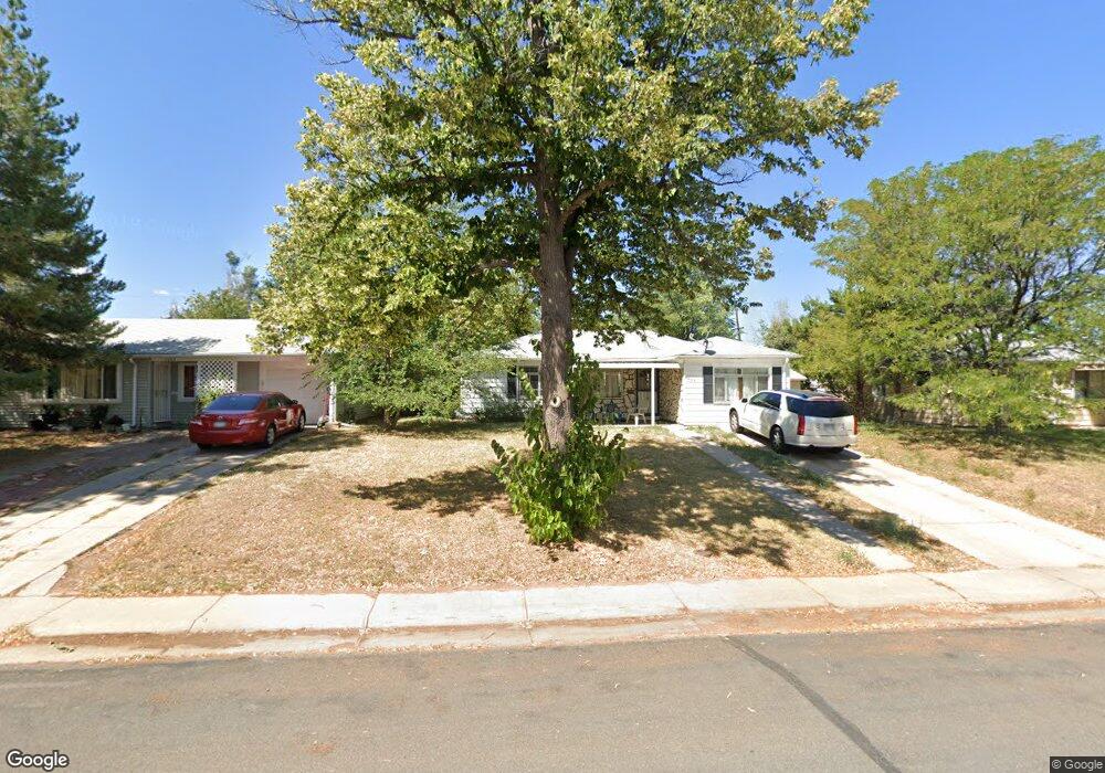 1063 Geneva St, Aurora, CO 80010 - photo 1