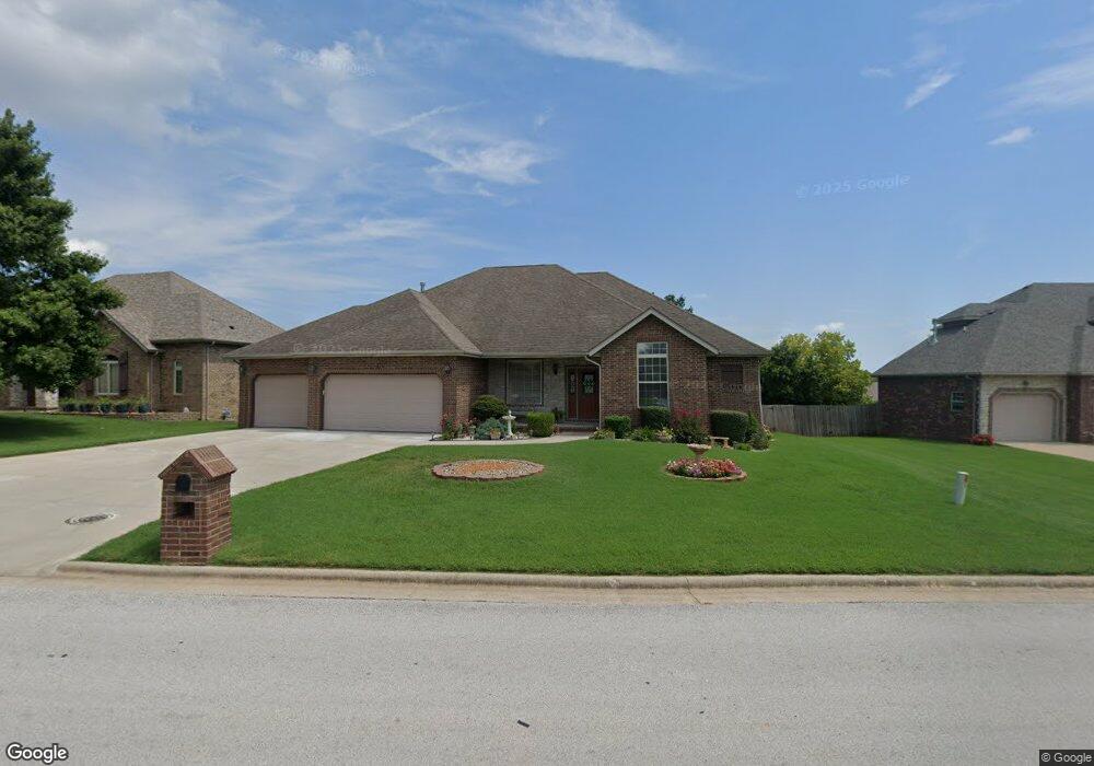 614 N Maplewood Hills Rd, Nixa, MO 65714 - photo 1