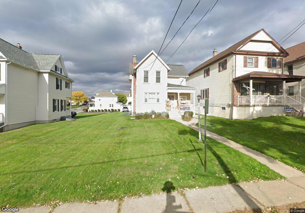 603 E Warren St, Dunmore, PA 18512 - photo 1