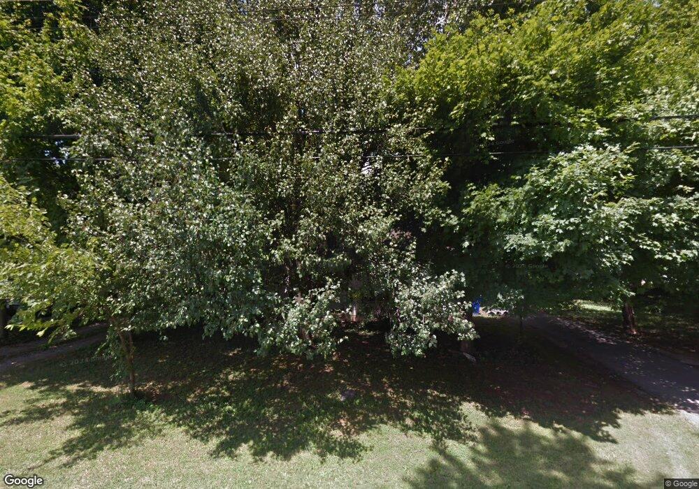 815 Strawberry Ln, Franklin, KY 42134 - photo 1