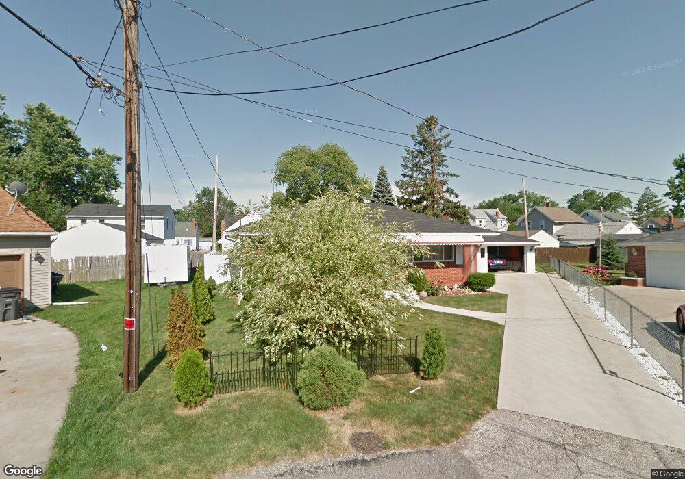 2715 110th St, Toledo, OH 43611 - photo 1